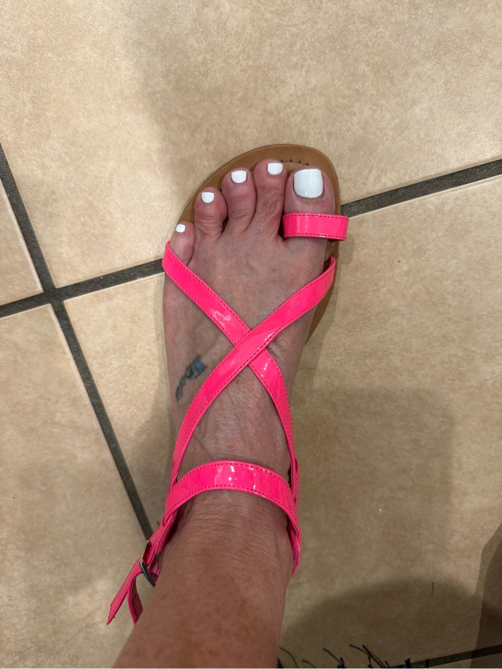 Jessica Simpson Neon Pink Patent Cross Strap Sandals